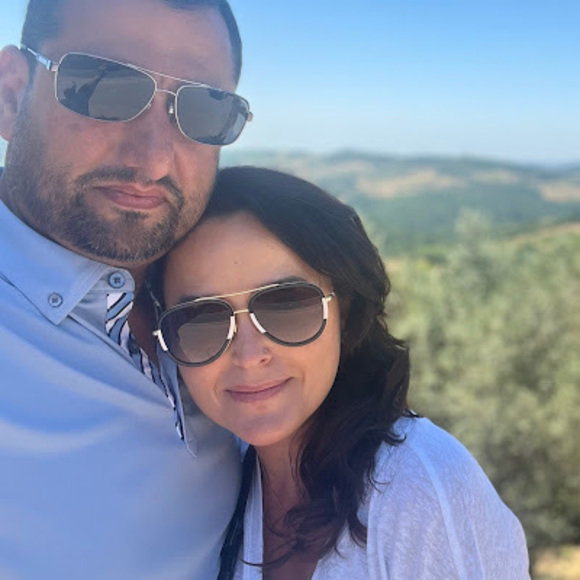 Meet your Posher, Gina - Picture 1 of 1